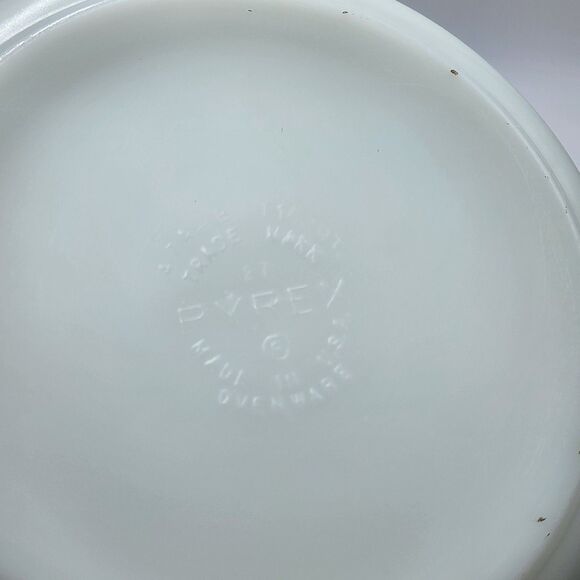 Pyrex Vintage Snowflake Garland 1 1/2 Quart White Mixing Serving Bowl 474-B - Picture 6 of 7